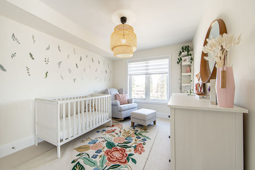 256+Finch+Ave+East-27