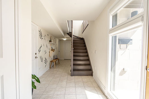 256+Finch+Ave+East-3