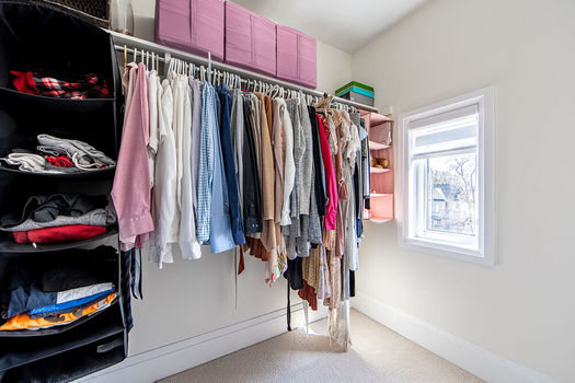 256+Finch+Ave+East-44