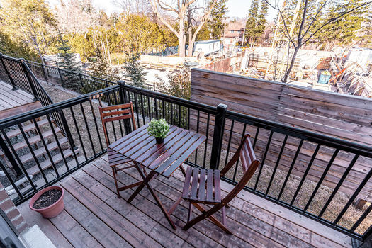 256+Finch+Ave+East-51