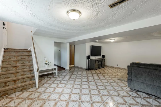 4b920be2fecb65436578823df3888a81-uncropped_scaled_within_1536_1152