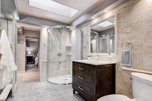 BedroomPrimary_Ensuite-1