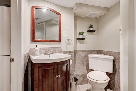 LowerLevel_Bathroom-1