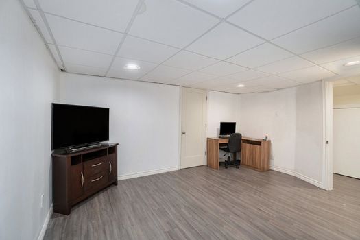 b15e3707-c52d-49d7-b615-519e492fc0b9