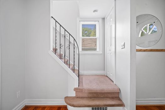 large-a416795d-1b1d-4c4b-a55b-d5ac1550d69f