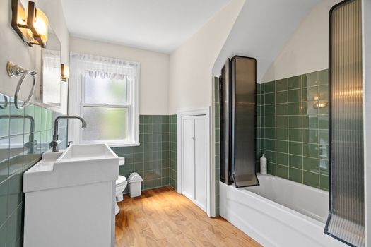 large-cfdda5d5-cb9c-42c6-917f-14e81d5fd003