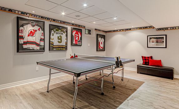 L3RycmViL2xpc3RpbmdzLzI3LzQ0LzU5Lzg3L3AvMjEyYjg4OTAtNjM5NC00MjQ5LTlhNjctMzNiZGJhYTliZjYwLmpwZw