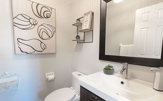 L3RycmViL2xpc3RpbmdzLzI3LzQ0LzU5Lzg3L3AvNGRkOTU4YWEtYzI4My00OGJjLWJjZjEtN2MxYzIzZjMwODEwLmpwZw