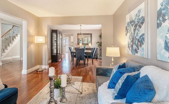 L3RycmViL2xpc3RpbmdzLzI3LzQ0LzU5Lzg3L3AvYzcwOWMzNWMtZGY3YS00MTE5LTkyNGItMzg0M2IwM2YwZmQzLmpwZw