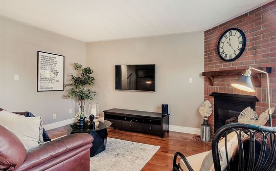 L3RycmViL2xpc3RpbmdzLzI3LzQ0LzU5Lzg3L3AvZWFjMjk2YzItZDIyMi00YzljLTg2MmQtYmI4Yzc2MDc1ZGFjLmpwZw