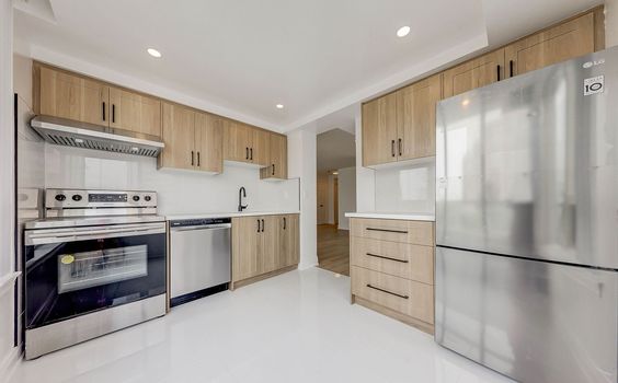 L3RycmViL2xpc3RpbmdzLzQxLzY4LzM3Lzc3L3AvMjQ5NDNhMDgtNDY2OS00ZTRjLThmZGUtNzBhOTA2NjQwMDg4LmpwZw