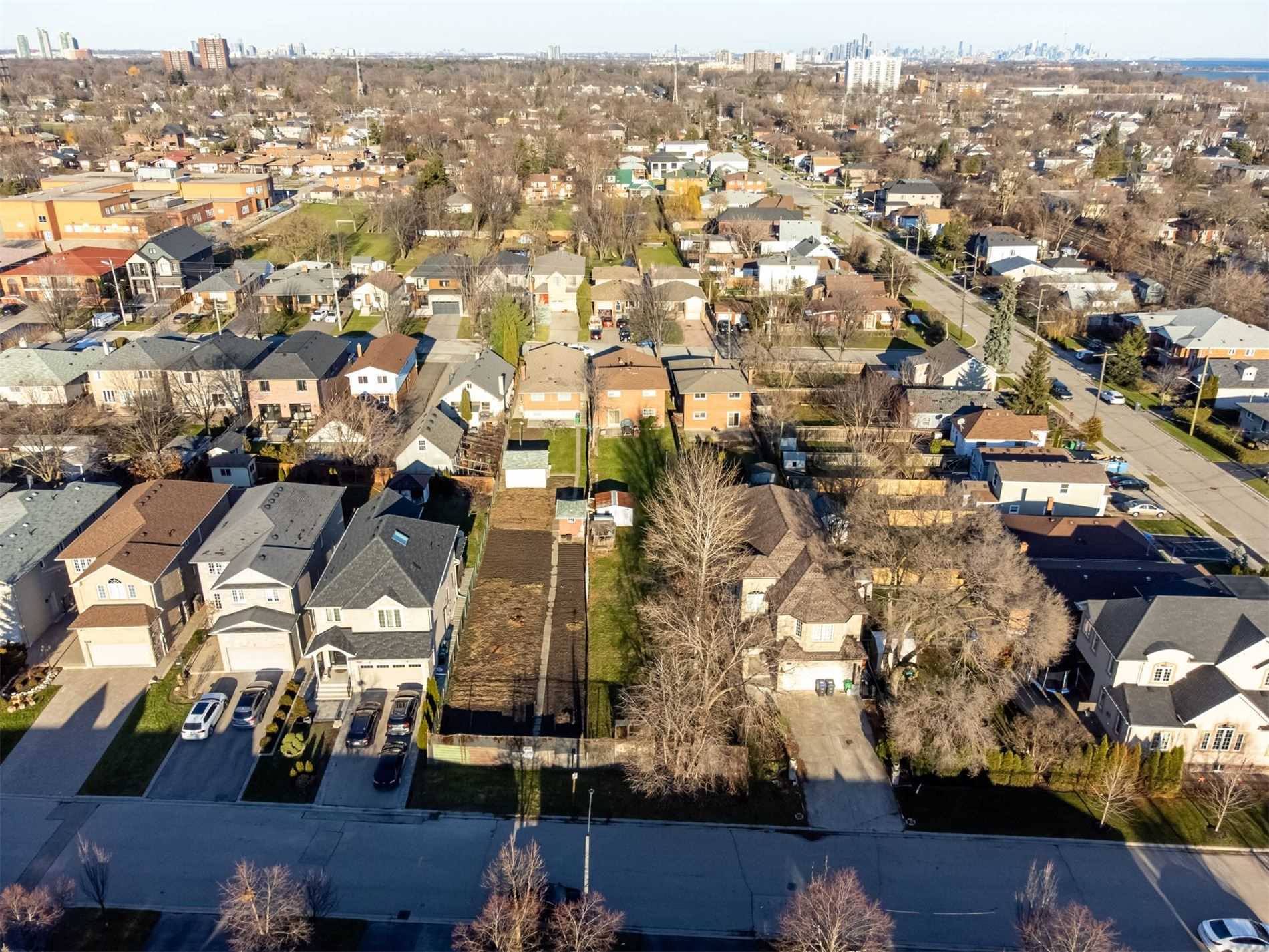 1155-west-shore-drive-mississauga-W5456438-1