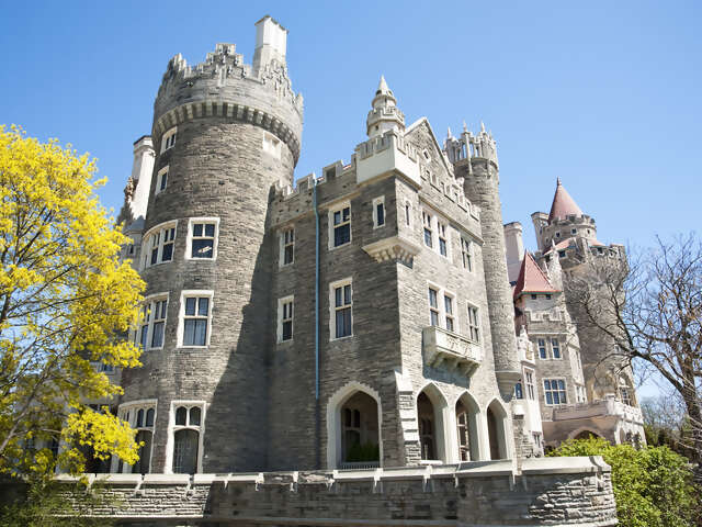 Casa Loma West Side