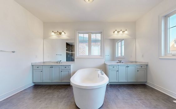 L3RycmViL2xpc3RpbmdzLzQxLzkxLzc5LzYzL3AvMWI2OTdkNTQtMDc1ZC00ZDczLWI1MDMtM2VhY2ZkYTg1ZDUyLmpwZw