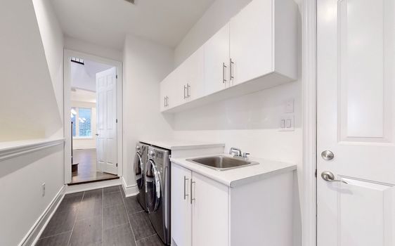 L3RycmViL2xpc3RpbmdzLzQxLzkxLzc5LzYzL3AvYjE3NDdlNTctYjRmYi00Y2ZmLWI5MTktNGFjMDY2Y2ExYmU0LmpwZw