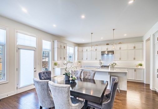 L3RycmViL2xpc3RpbmdzLzQyLzIzLzMyLzQ4L3AvOWFhZThhMDAtNzYxNC00ZjI3LTllMTEtOGM5ODc4NDZlYzkwLmpwZw