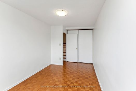 11 Wincott Dr 1115-img (1)