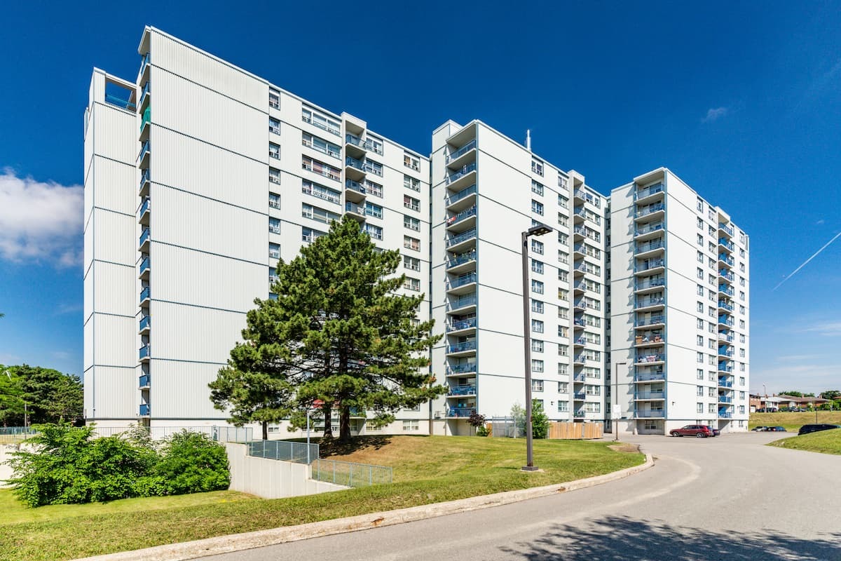 1642858495-1-apartments-for-rent-toronto-ON-2020-sheppard-exterior