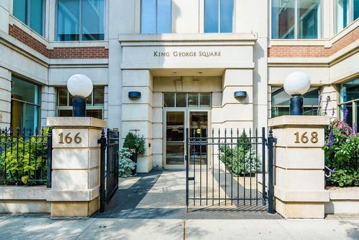 168 King St E 1108-img (11)