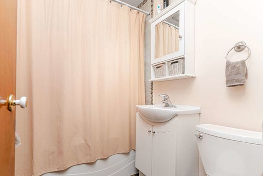 64 Golfdown Dr-img (2)