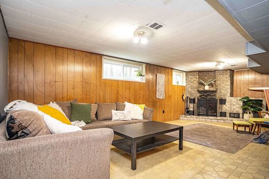 64 Golfdown Dr-img (7)