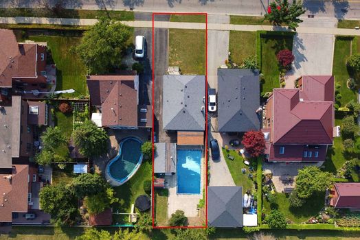 64 Golfdown Dr-img (8)