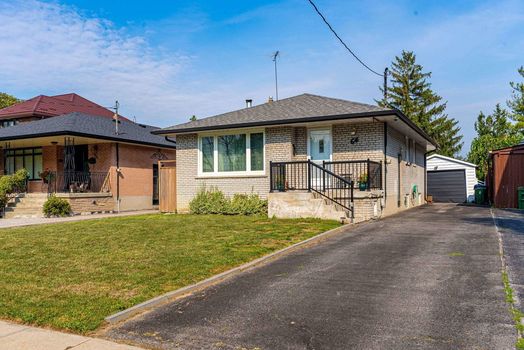 64 Golfdown Dr-img (9)