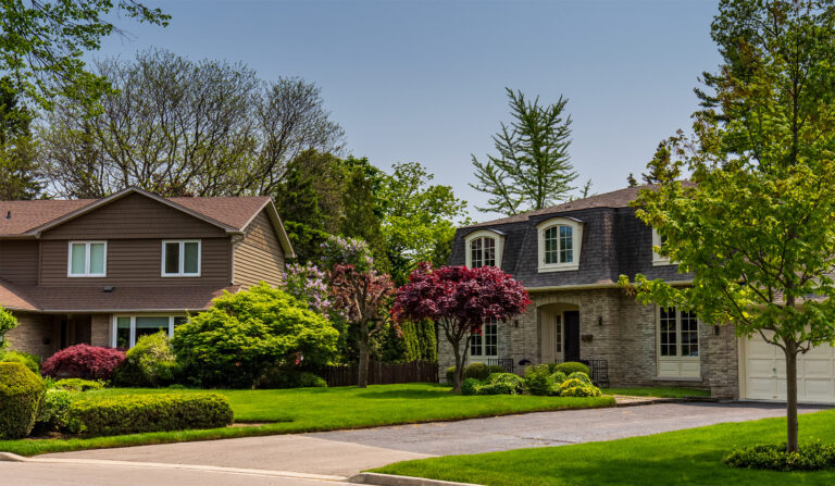 Beautiful-Detached-Ford-Neighbourhood-Homes-768x447