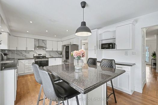 L3RycmViL2xpc3RpbmdzLzQyLzc4LzE2LzEyL3AvYjVjYzgzOGQtNTczOS00MjIzLTkyOGYtZGVlNmNmMzUwNjhmLmpwZw