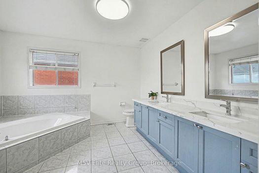 L3RycmViL2xpc3RpbmdzLzQyLzc4LzE2LzEyL3AvYzdlN2UzOGUtMjkwNy00OGRlLWIwYmYtODc5NWM0OTBjMGZlLmpwZw