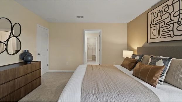 florida_core_l003_pic_columbus_owners_2of2_f2_base3_4_18_25