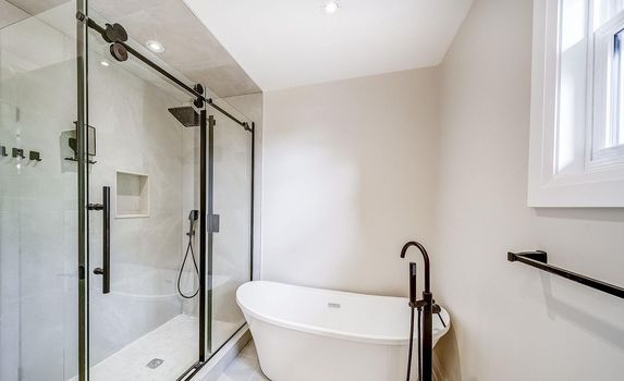 L3RycmViL2xpc3RpbmdzLzQxLzg2LzE0LzczL3AvOWI0MWFlZDEtZThhZC00YTU1LThjZGQtZGJhNWVkZjlmNTc3LmpwZw