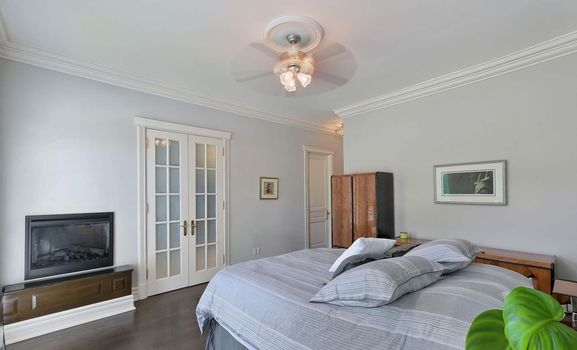 L3RycmViL2xpc3RpbmdzLzQyLzU4Lzg0LzA2L3AvYTI4YTUzM2YtZTc2YS00MzhmLWFhN2UtZGNiMTcwMjIwMDJhLmpwZw