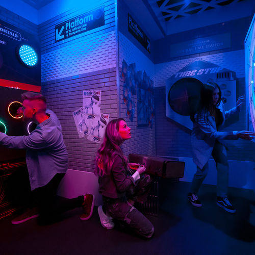 Indoor Winter Fun: Escape Rooms and Interactive Experiences in Toronto