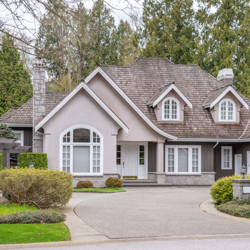 Why Some Homes Sell Instantly While Others Sit