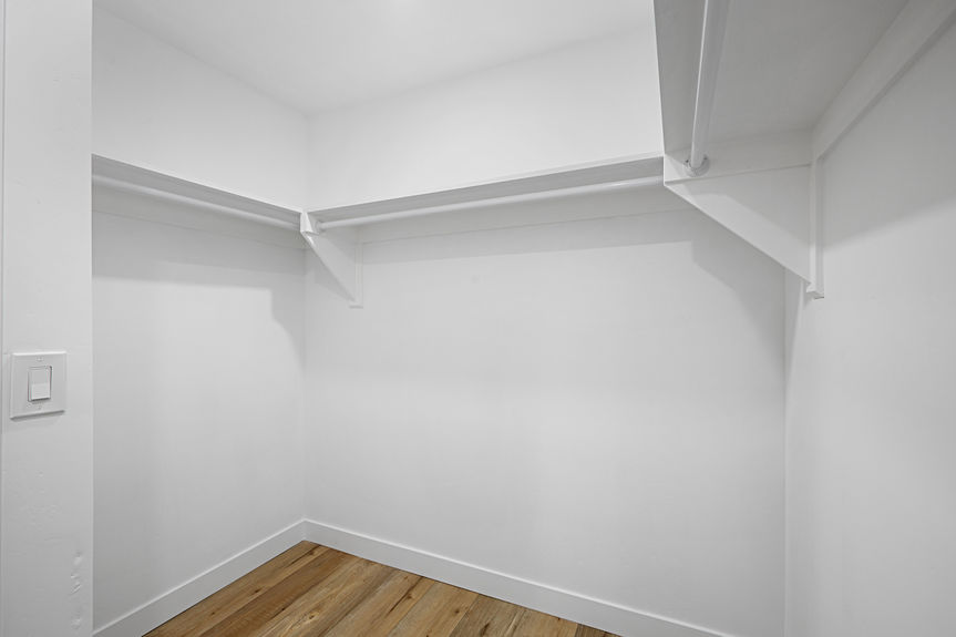 33_11035582_158579_158579-EM-133