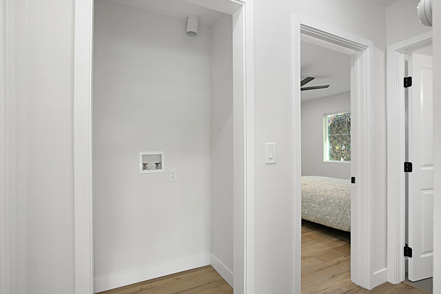 36_11035586_158579_158579-EM-136