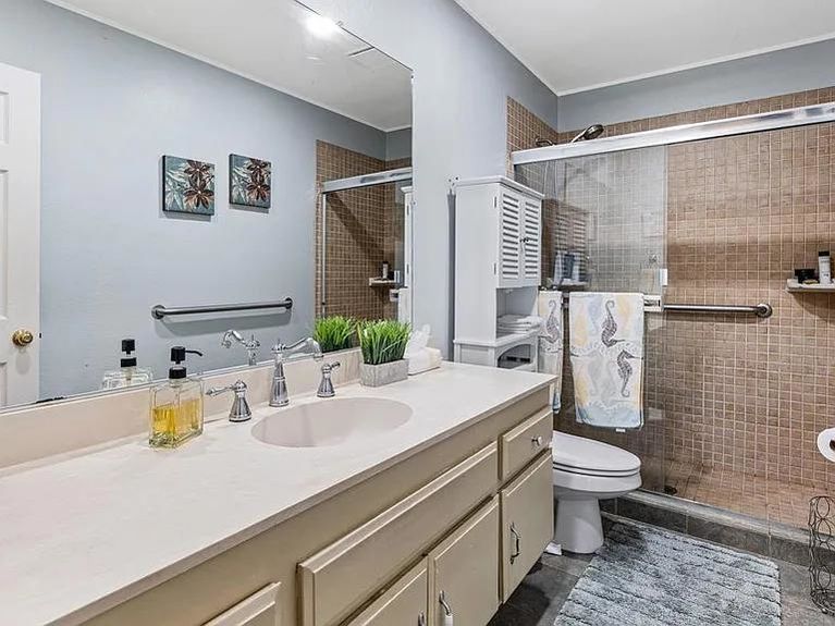 02a821958b572d837139951b3b57f4e5-cc_ft_768