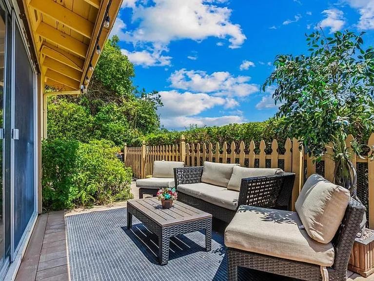 ed230406f37b8f9df8803c2b6f8a41c9-cc_ft_768