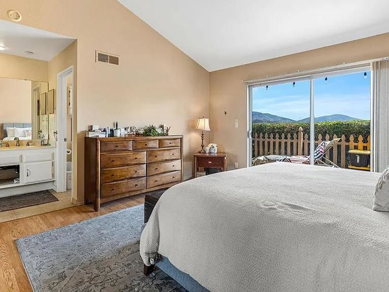 f94c49a78afb297b384683e2feb60f10-cc_ft_768