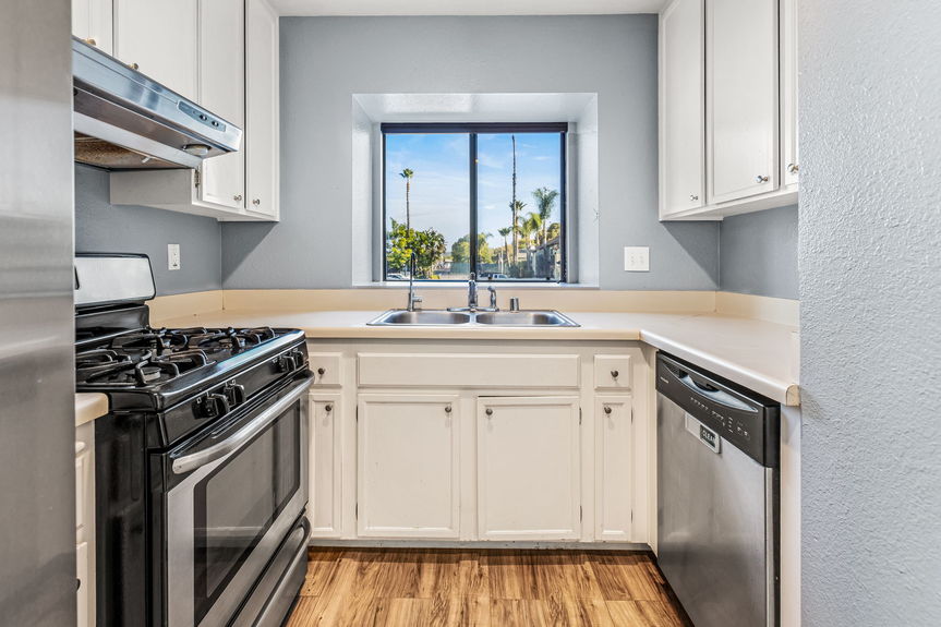 11-web-or-mls-1518-granite-hills-dr-a