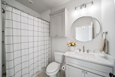 17-web-or-mls-QC-03812-min