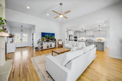 19-web-or-mls-QC-03822-min