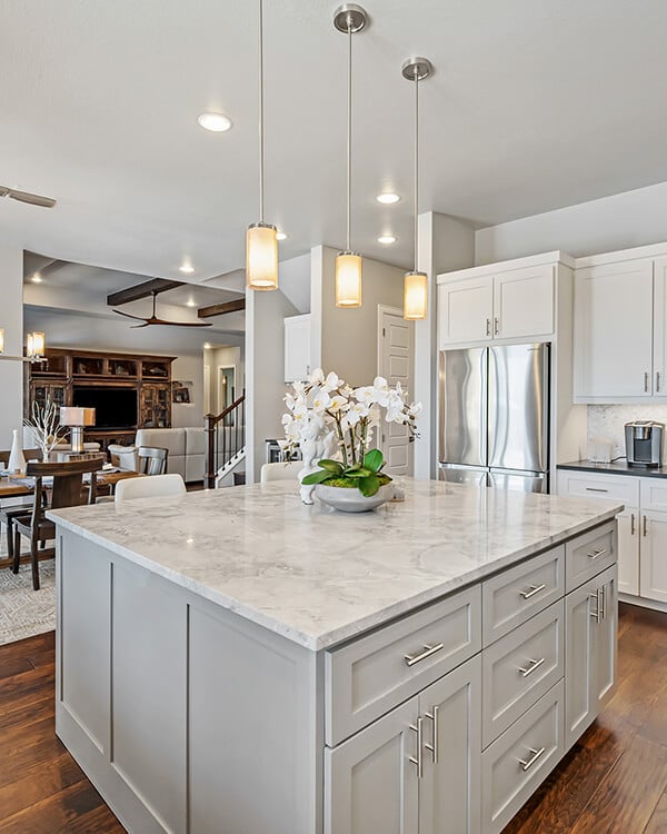 Luxury-house-white-kitchena