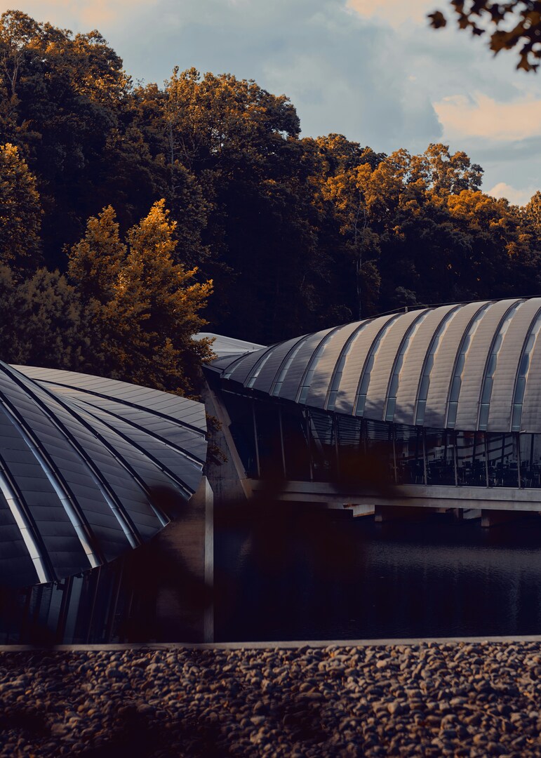 hill-country-camera-UPyqrJxDuwA-unsplash