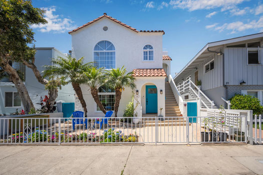 173 Santa Ana Ave Long Beach-large-001-016-Exterior 19 of 32-1500x1000-72dpi