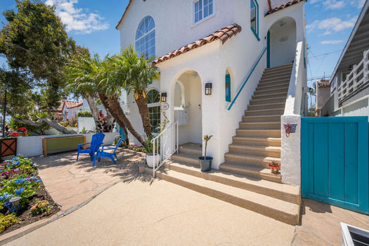 173 Santa Ana Ave Long Beach-large-012-010-Exterior 27 of 32-1500x1000-72dpi