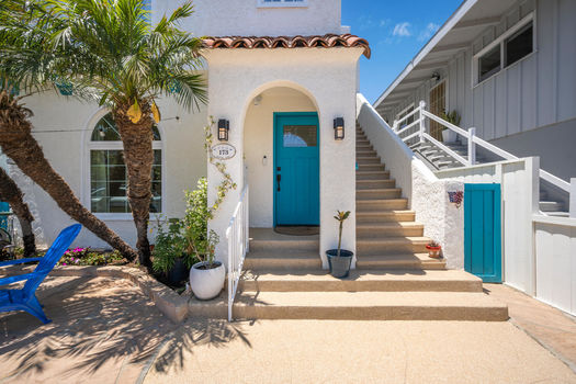 173 Santa Ana Ave Long Beach-large-016-013-Exterior 32 of 32-1500x1000-72dpi