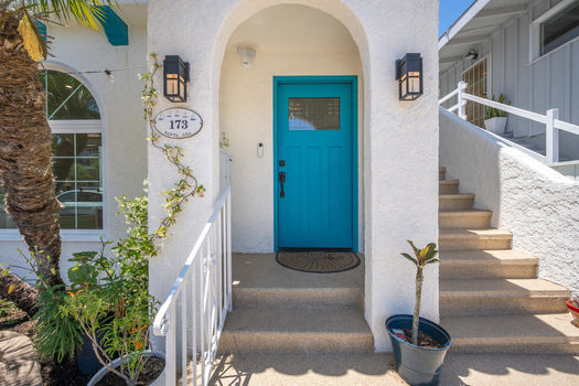 173 Santa Ana Ave Long Beach-large-017-004-Exterior 29 of 32-1500x1000-72dpi