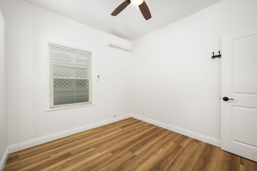 173 Santa Ana Ave Long Beach-large-032-048-DSC 7818-1500x1000-72dpi